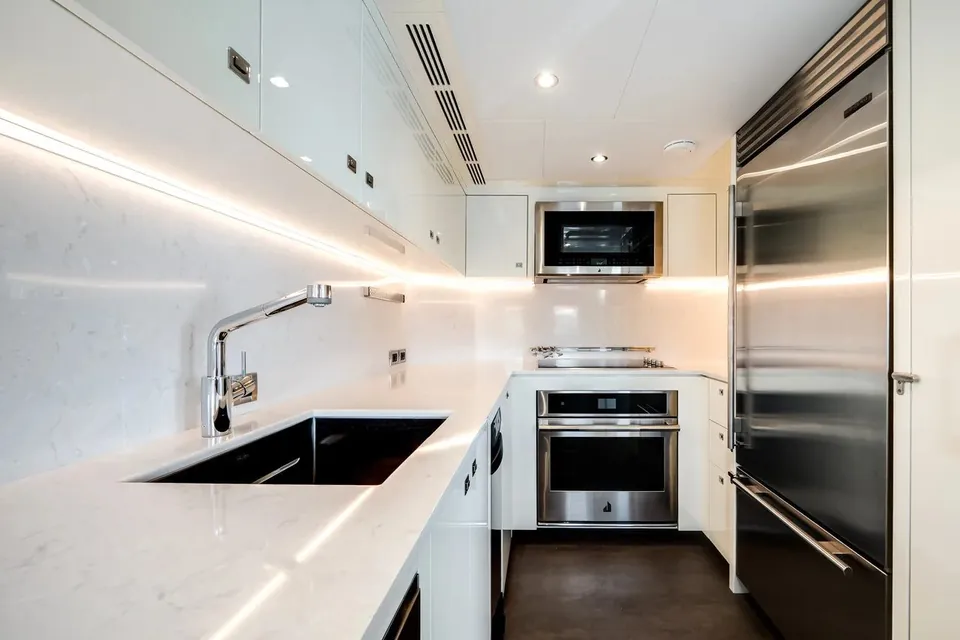 2025 Ocean Alexander 27R, photo 33