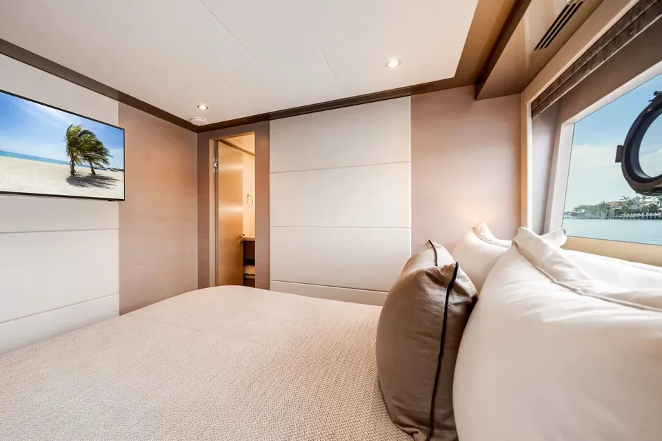2025 Ocean Alexander 27R, photo 61