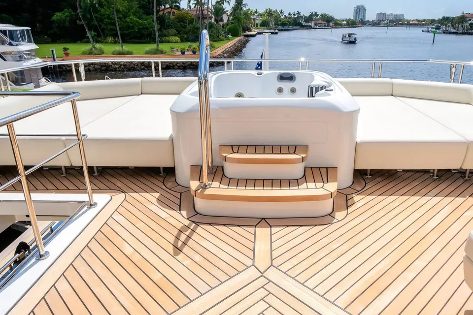 2025 Ocean Alexander 27R, photo 95