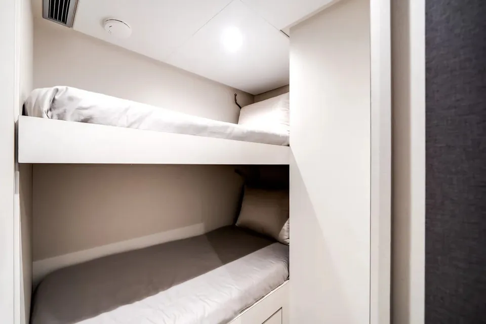 2025 Ocean Alexander 27R, photo 106