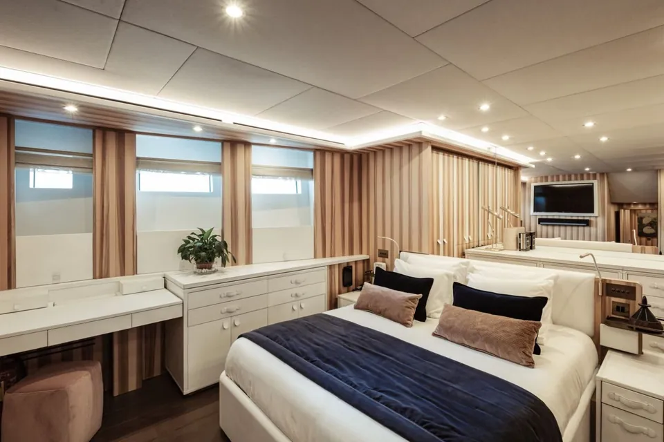 2015 Cantiere Delle Marche Darwin Class 102, photo 15