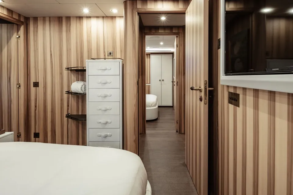 2015 Cantiere Delle Marche Darwin Class 102, photo 18