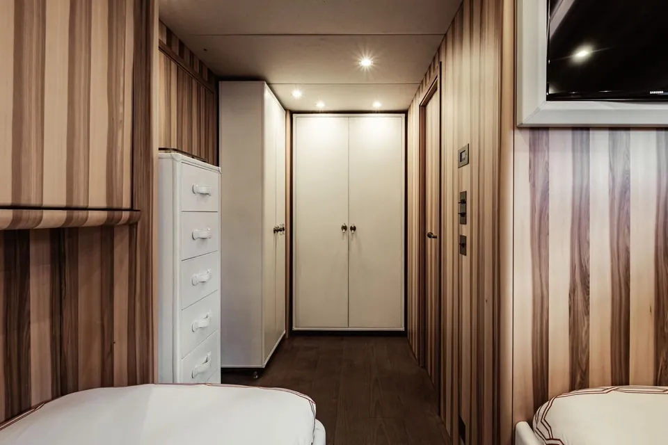 2015 Cantiere Delle Marche Darwin Class 102, photo 22