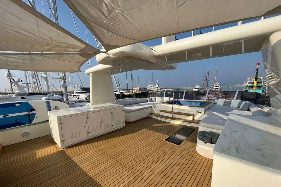 2015 Cantiere Delle Marche Darwin Class 102, photo 23