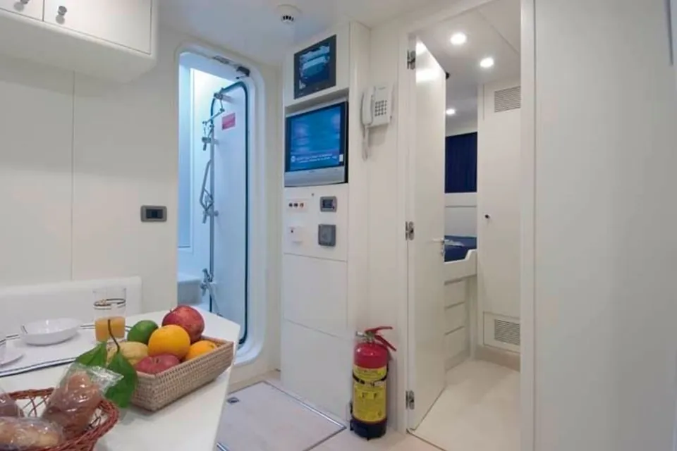 2026 Falcon 102, photo 13