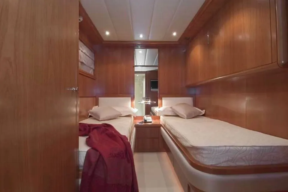 2026 Falcon 102, photo 16