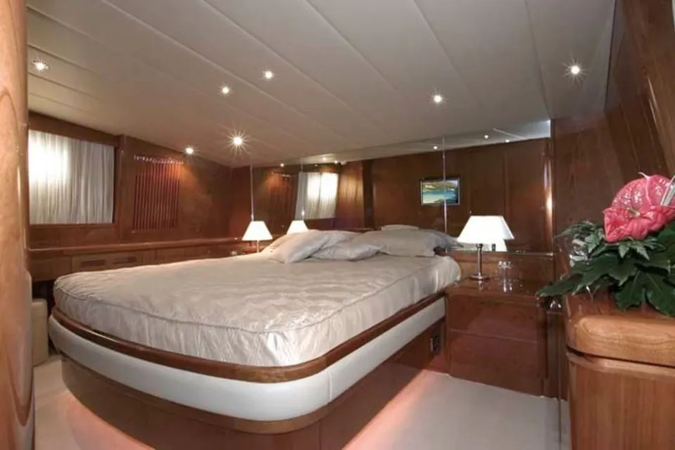 2026 Falcon 102, photo 17