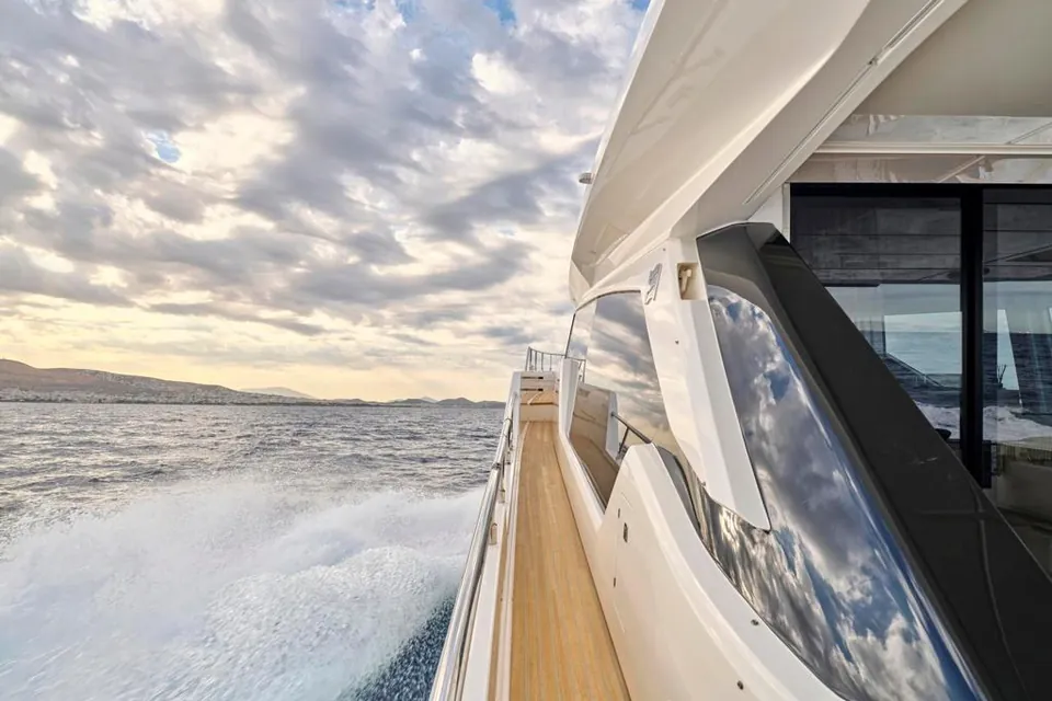 2022 Ferretti 720, photo 2