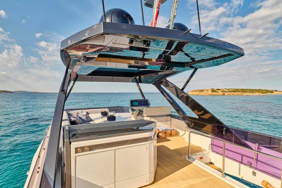 2022 Ferretti 720, photo 3