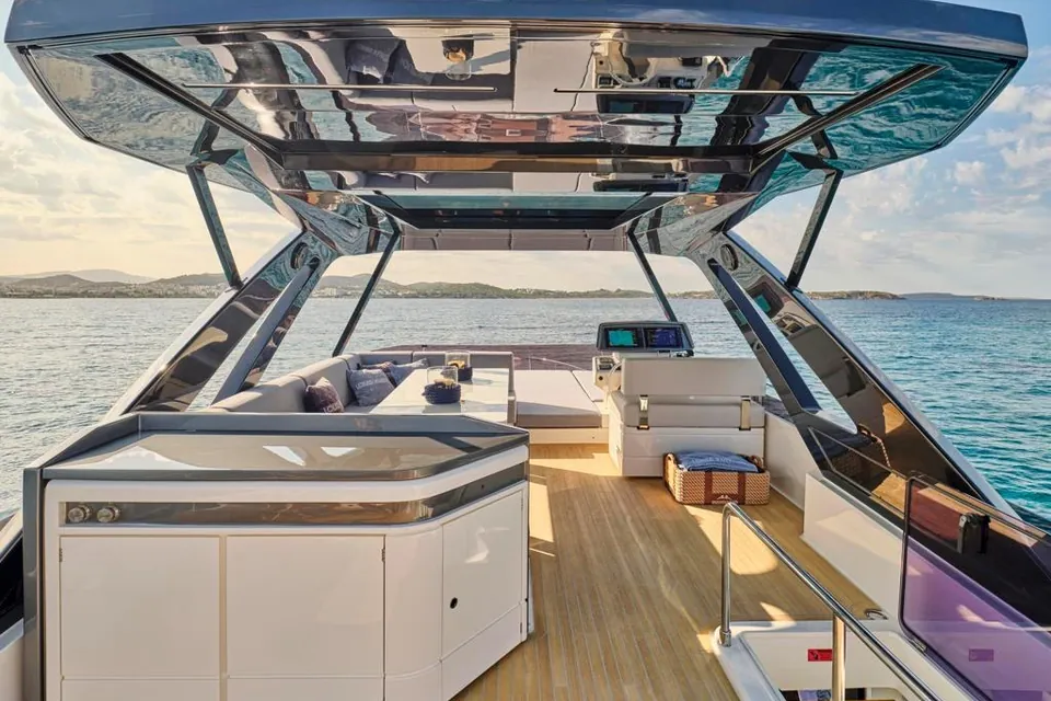 2022 Ferretti 720, photo 4