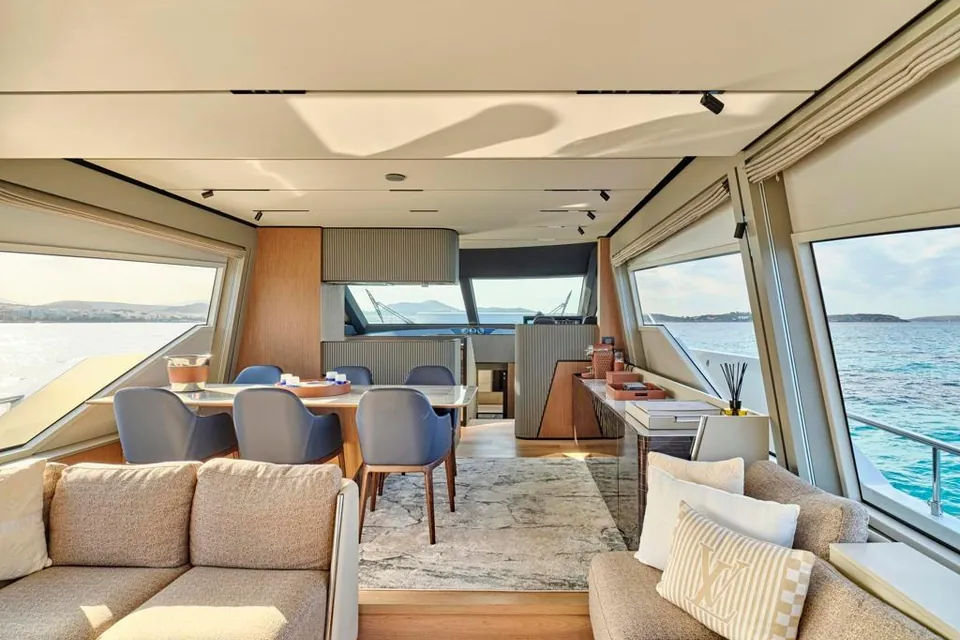 2022 Ferretti 720, photo 14