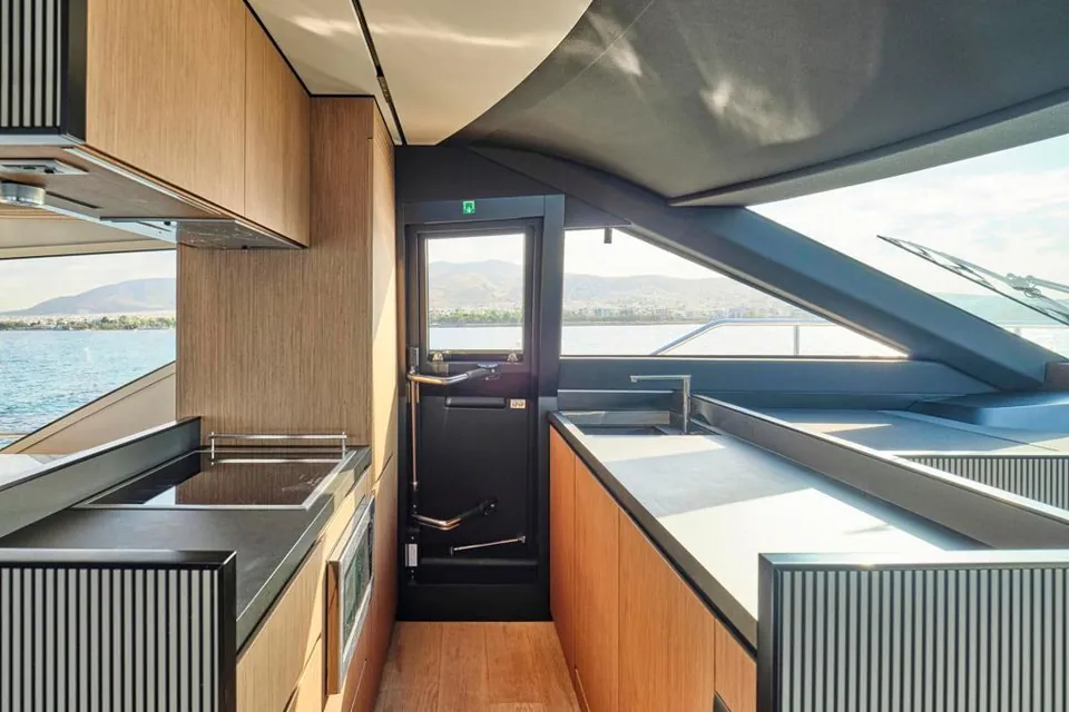 2022 Ferretti 720, photo 19