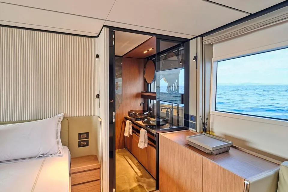 2022 Ferretti 720, photo 25