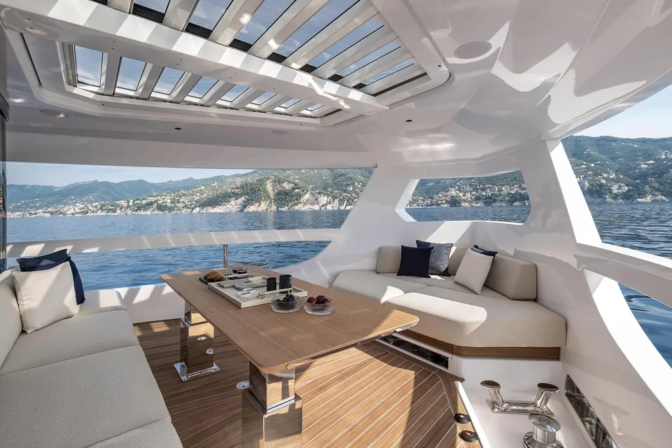 2026 Ferretti Infynito 80, photo 13