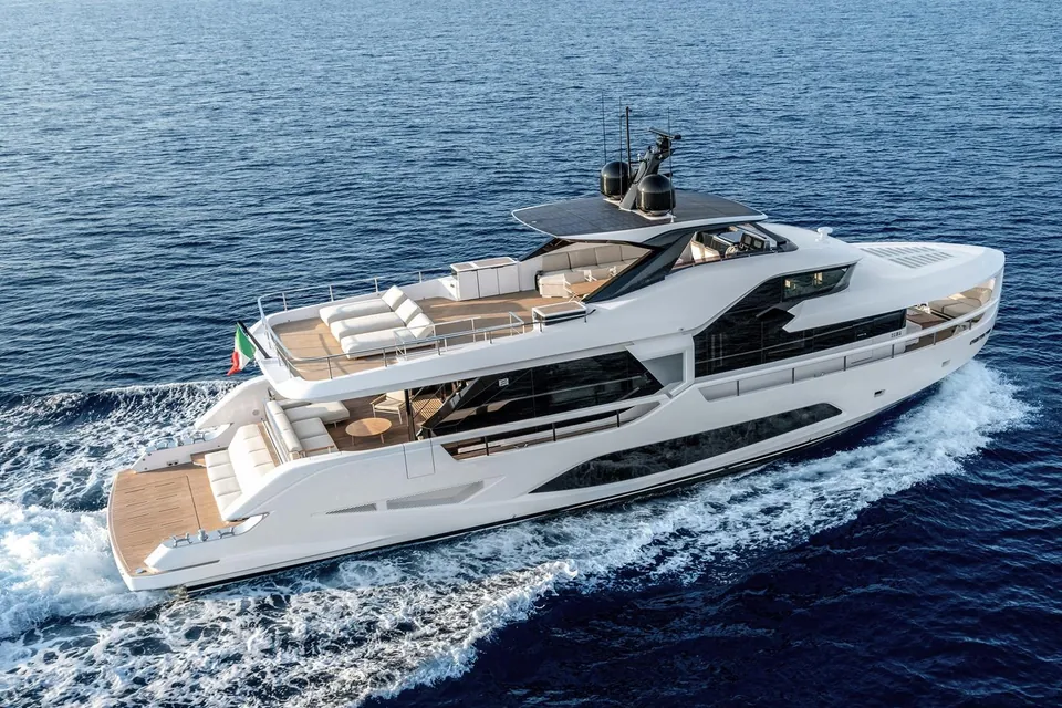 2026 Ferretti Infynito 80, photo 36
