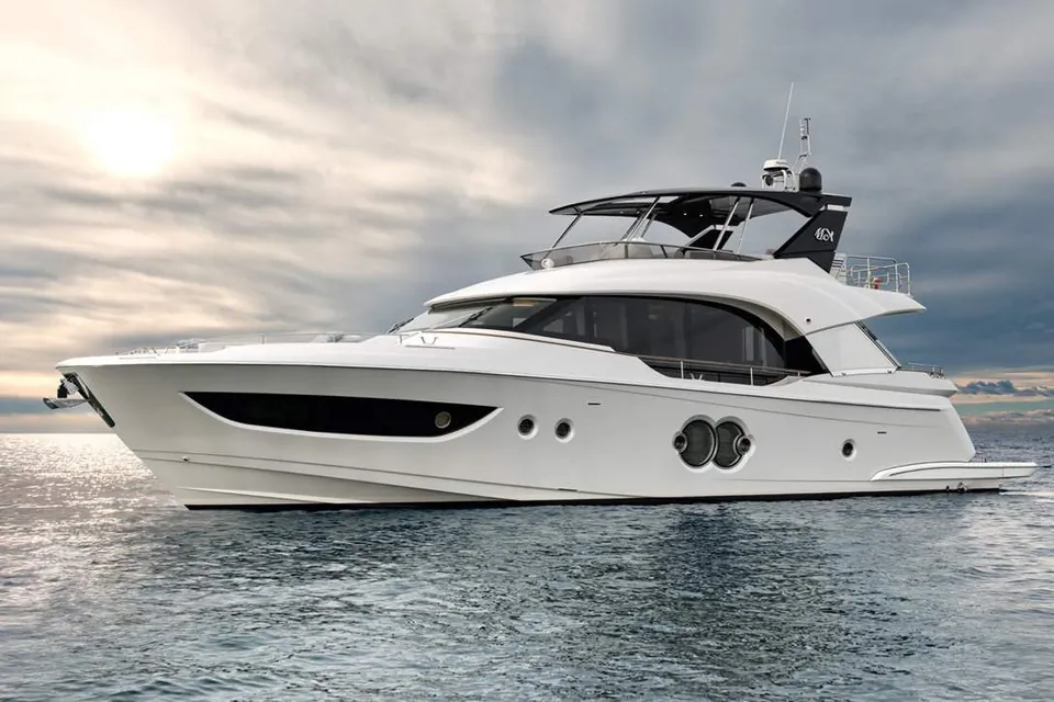 2019 Monte Carlo Yachts MCY 70, photo 2