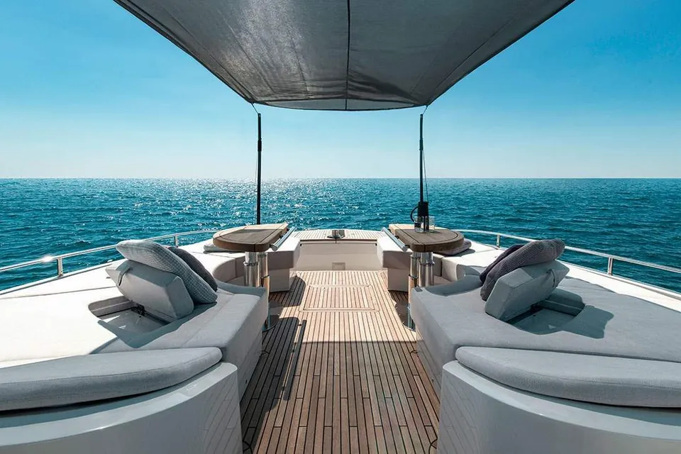 2019 Monte Carlo Yachts MCY 70, photo 12