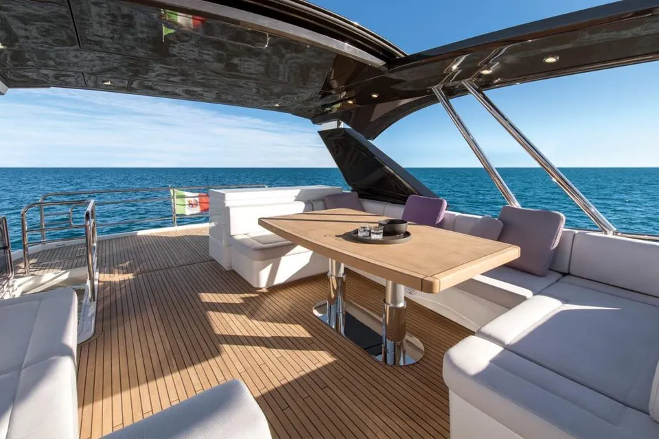 2019 Monte Carlo Yachts MCY 70, photo 18