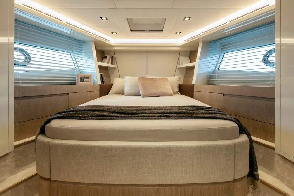 2019 Monte Carlo Yachts MCY 70, photo 36