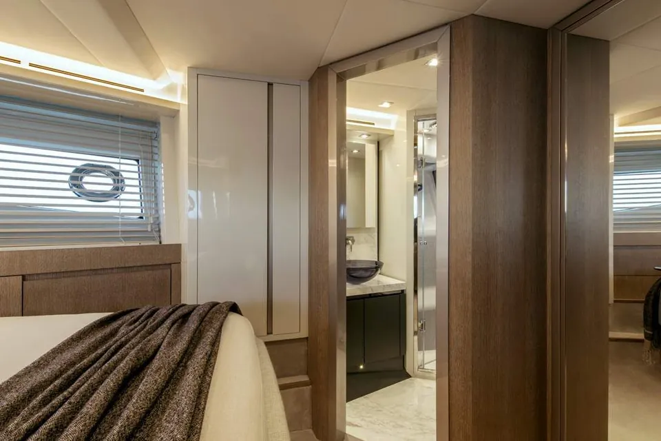 2019 Monte Carlo Yachts MCY 70, photo 37