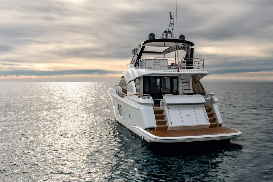 2019 Monte Carlo Yachts MCY 70, photo 43