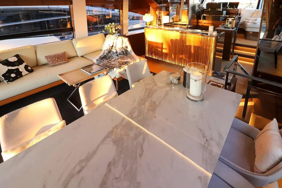 2023 Prestige Yachts X70, photo 7