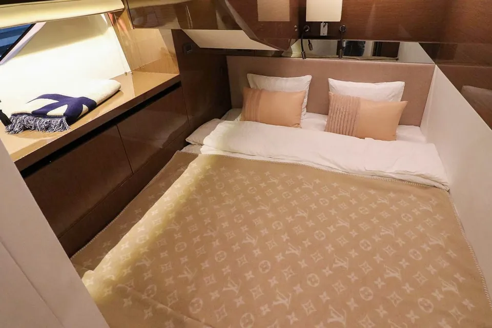 2023 Prestige Yachts X70, photo 21