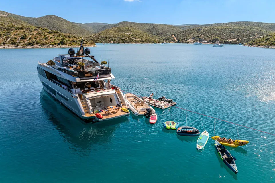 2019 Riva 100 Corsaro, photo 2