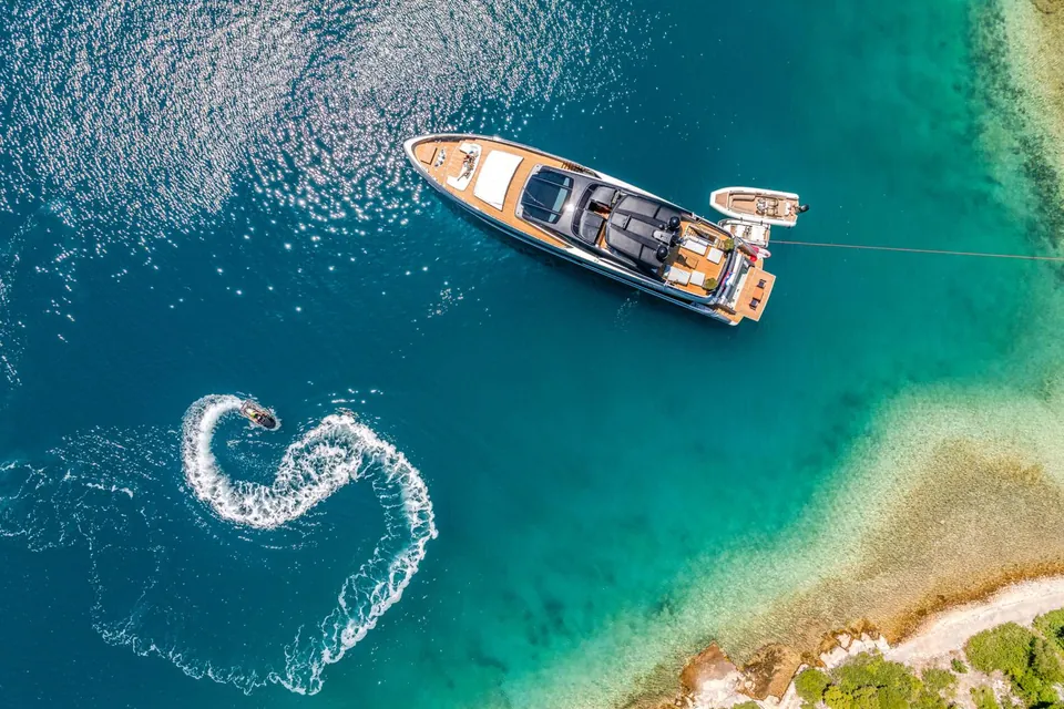 2019 Riva 100 Corsaro, photo 4