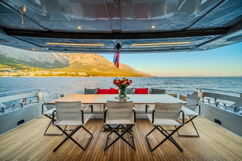 2019 Riva 100 Corsaro, photo 6