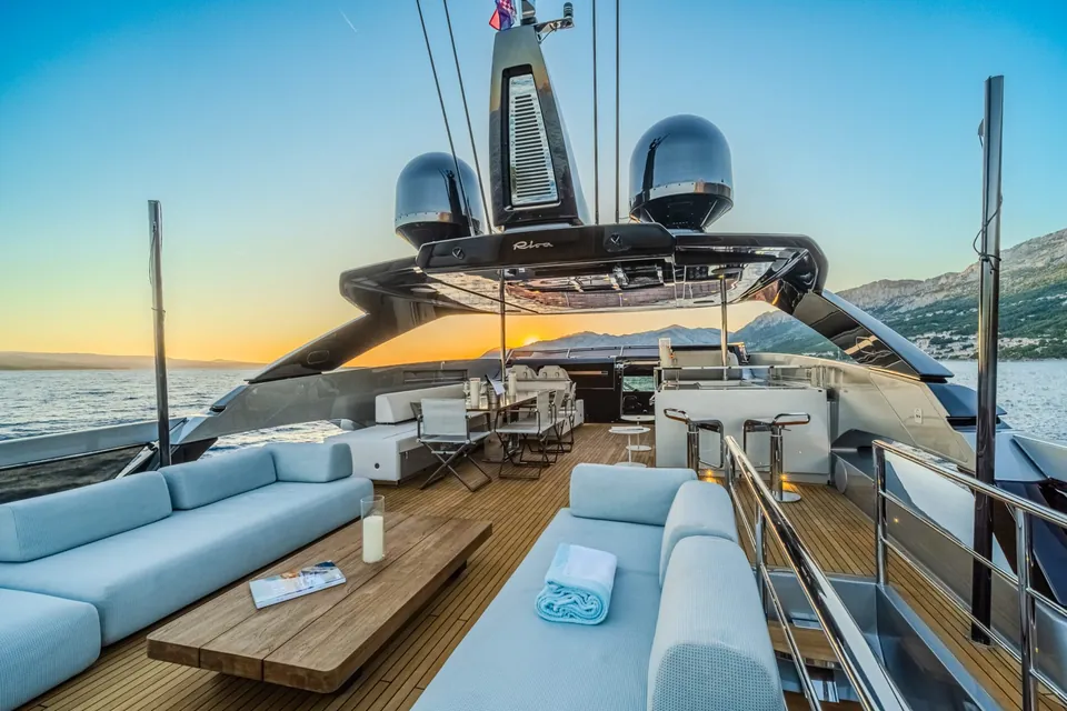 2019 Riva 100 Corsaro, photo 8