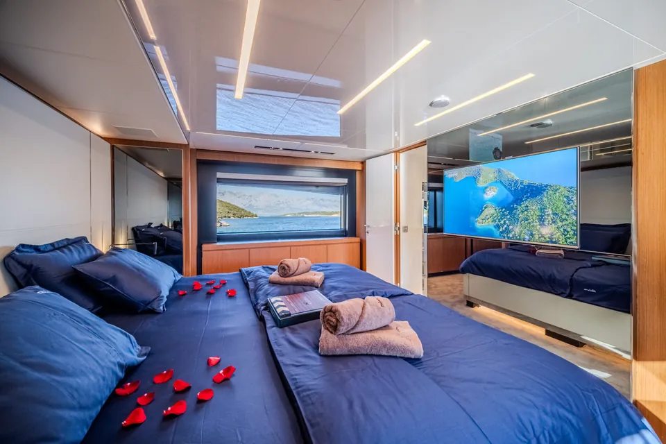 2019 Riva 100 Corsaro, photo 18