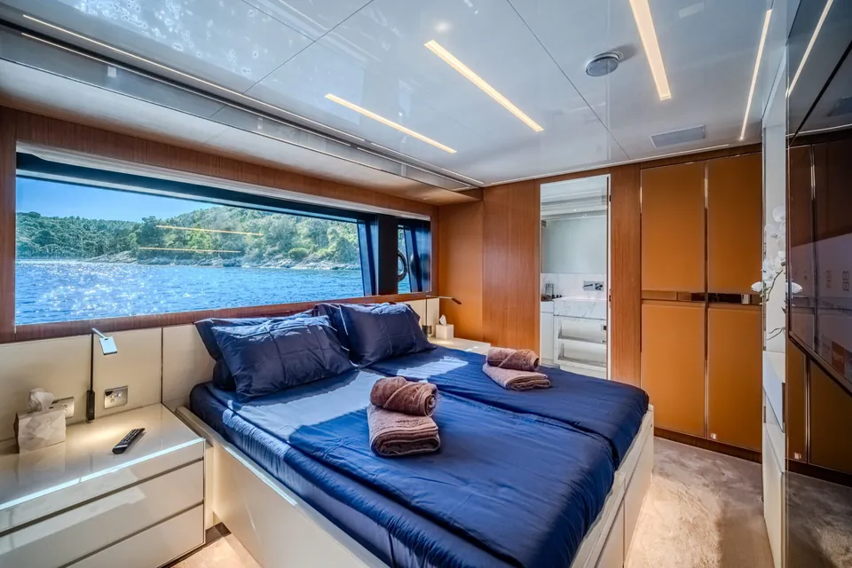 2019 Riva 100 Corsaro, photo 25