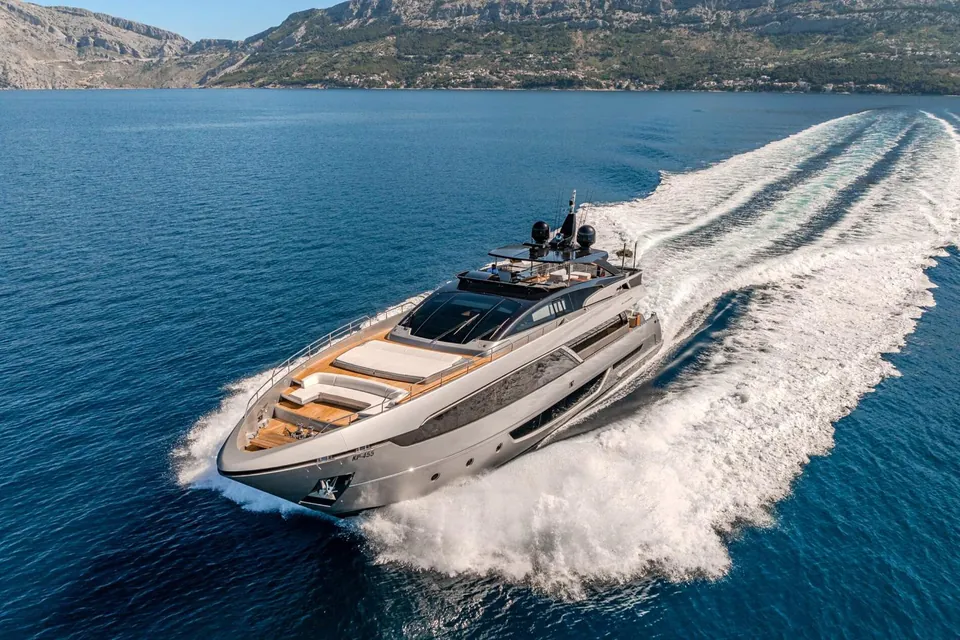 2019 Riva 100 Corsaro, photo 37