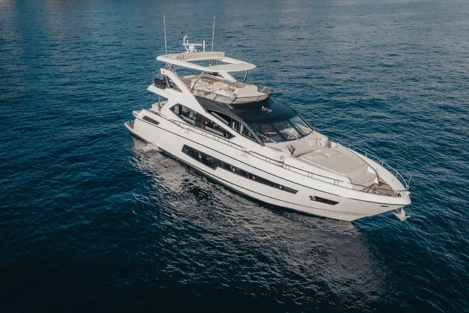 Sarahlisa, 2015 Sunseeker 75 Yacht, photo 2