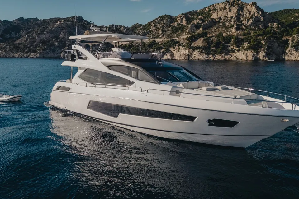 Sarahlisa, 2015 Sunseeker 75 Yacht, photo 8