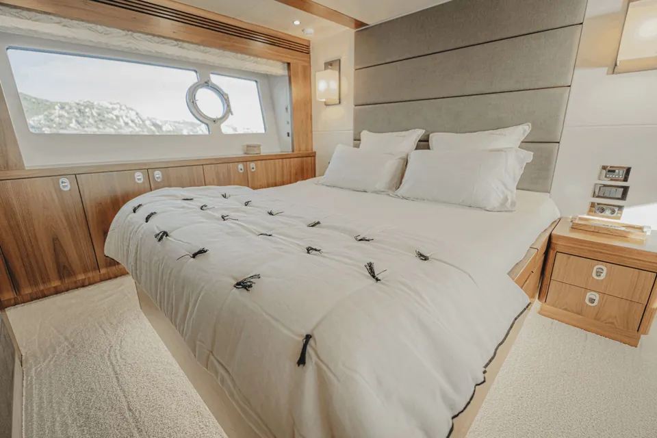 Sarahlisa, 2015 Sunseeker 75 Yacht, photo 14