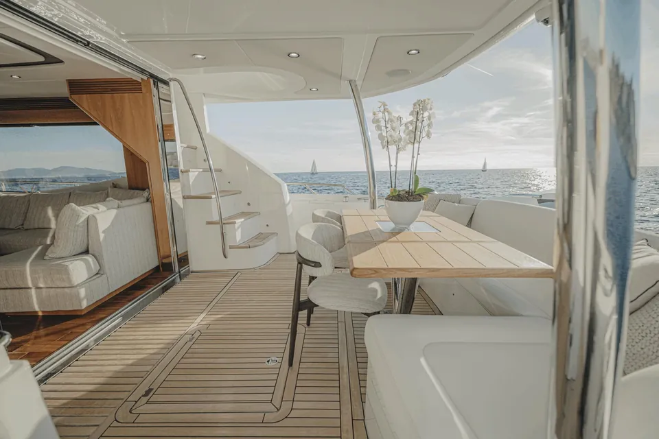 Sarahlisa, 2015 Sunseeker 75 Yacht, photo 19