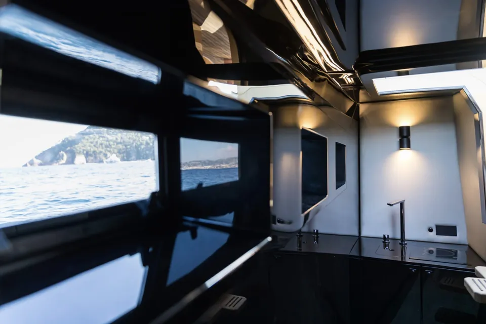 2018 Sunreef Yachts 40 Sunreef Power Diamond Edition, photo 2