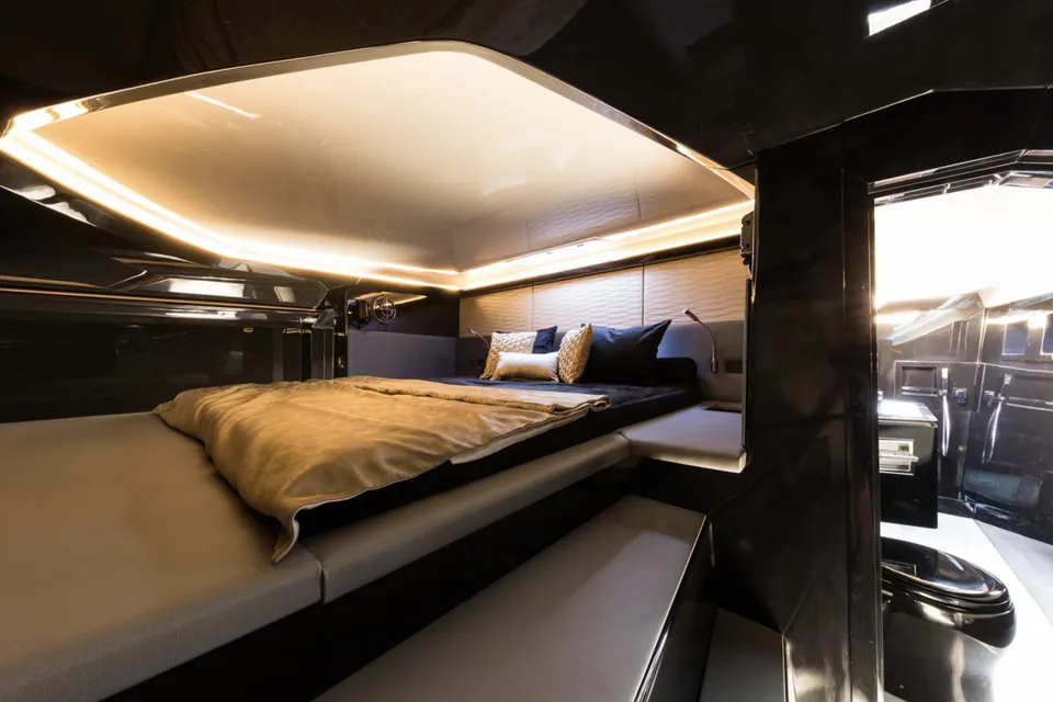 2018 Sunreef Yachts 40 Sunreef Power Diamond Edition, photo 4
