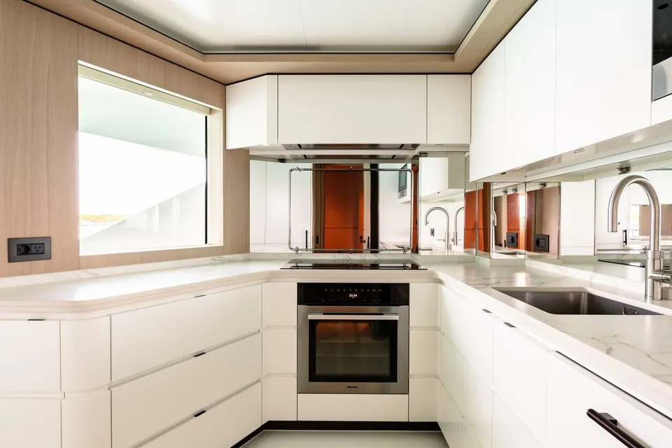 Midnight Saga, 2023 Moonen Yachts 110 Mustique, photo 20