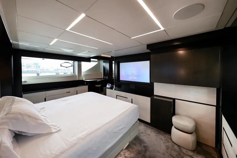 Queen B Sport, 2020 Pershing 9X, photo 20