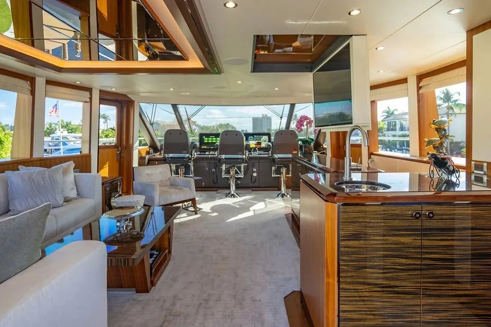 Bella Lisa, 2020 Ocean Alexander 100 Skylounge, photo 9