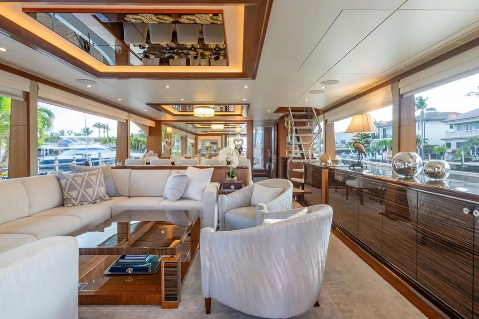 Bella Lisa, 2020 Ocean Alexander 100 Skylounge, photo 11