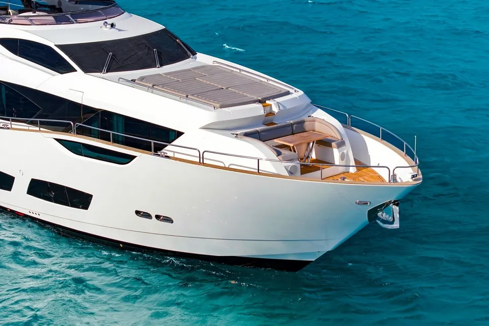 Pura Vida, 2020 Sunseeker 95 Yacht, photo 6