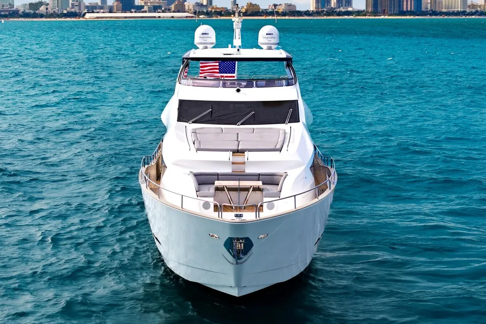 Pura Vida, 2020 Sunseeker 95 Yacht, photo 8