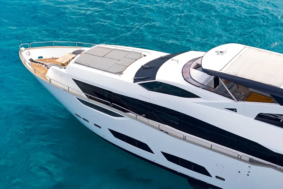 Pura Vida, 2020 Sunseeker 95 Yacht, photo 9