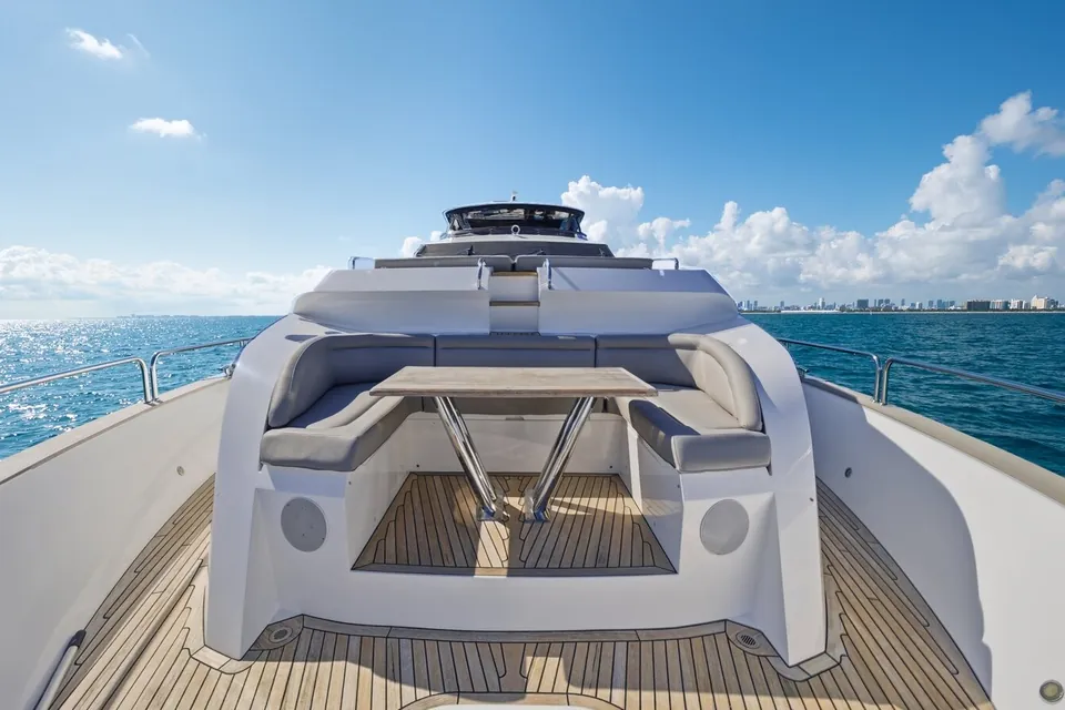 Pura Vida, 2020 Sunseeker 95 Yacht, photo 11