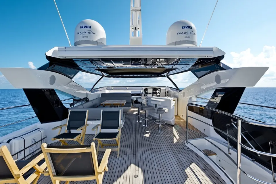 Pura Vida, 2020 Sunseeker 95 Yacht, photo 13