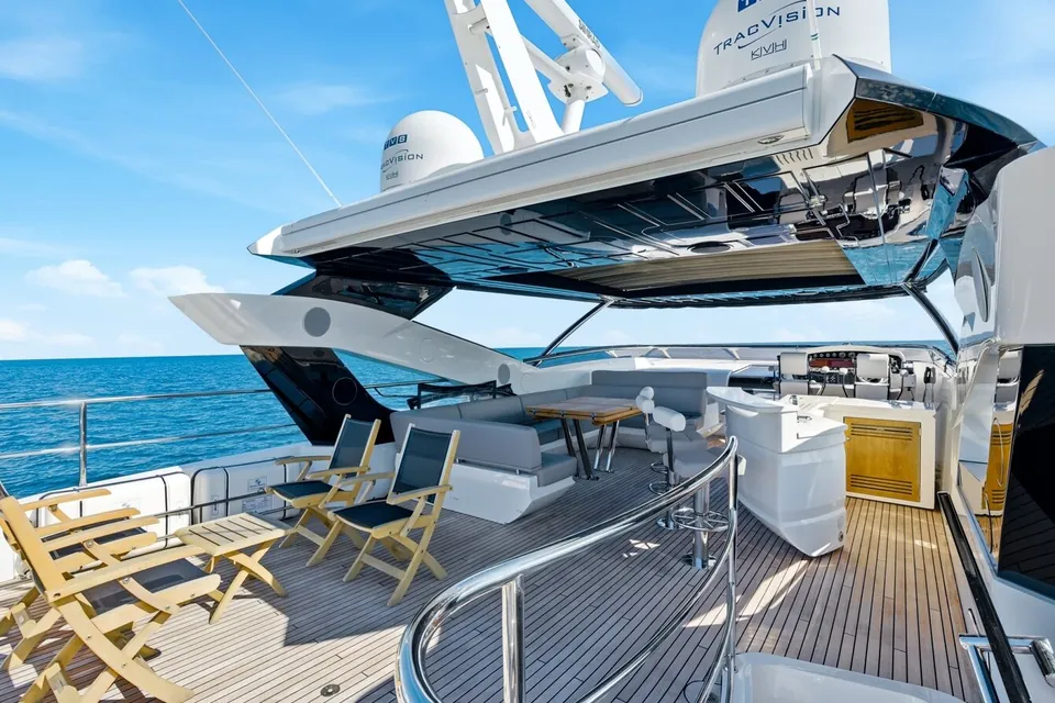 Pura Vida, 2020 Sunseeker 95 Yacht, photo 14